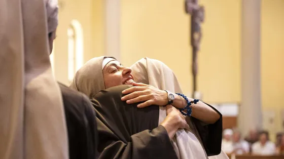 «Noi donne d’oggi sui passi di santa Chiara e della sua profezia di unità e pace»