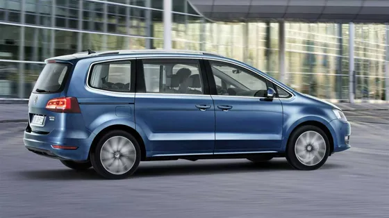 Auto per famiglie: ecco le 7 posti usate più ricercate sul mercato