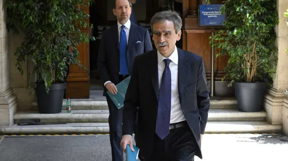 Mps contro Intesa, primo sì alla sfida di Lovaglio