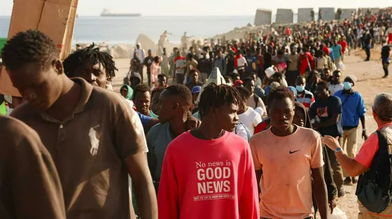 Migranti nell'exclave spagnola di Ceuta