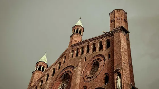 Il vescovo di Cremona: «Città ferita nei suoi simboli, ora lavoriamo insieme»