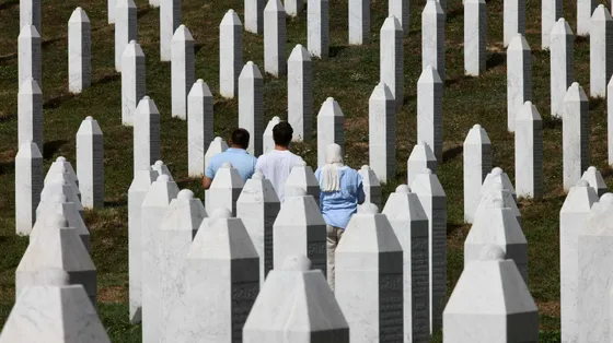 Il Memoriale di Srebrenica sotto accusa è il segno di un nuovo negazionismo