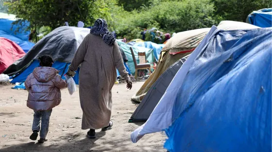 Dal Mediterraneo alla Manica per le donne la migrazione è più dura che mai