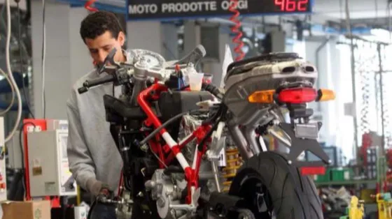 Perché Audi, gruppo Volkswagen, ora ipotizza di vendere Ducati, gioiello del motociclismo italiano.