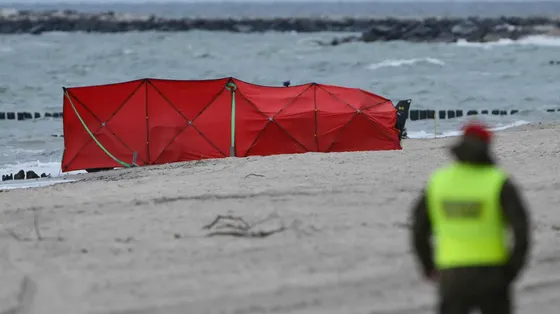 Un drone militare ritrovato sulla spiaggia di Rusinowo, in Polonia, il 14 settembre