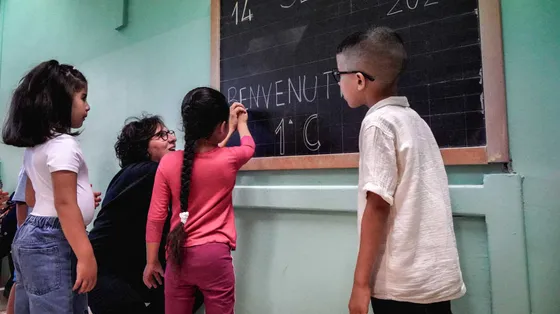 Le famiglie lanciano un appello alla scuola: «Da sole non ce la facciamo. Ci aiuti a educare i figli»