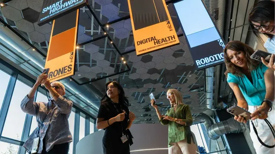 Case smart, strade intelligenti e IA in corsia: il futuro tech è in vetrina