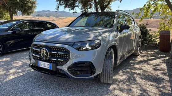 Mercedes CLA shooting brake e GLB mild hybrid, la transizione intelligente