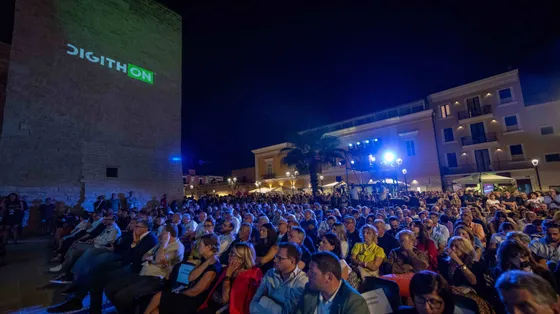Al via DigithON, la gara fra 100 start-up. Alla kermesse arriva anche Schlein