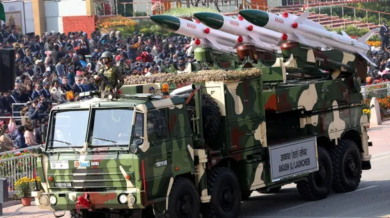 L'India esibisce il fiore all'occhiello della sua industria militare