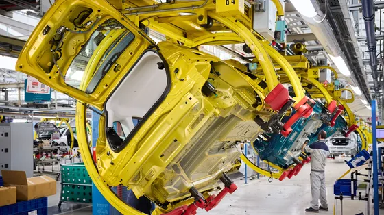 Un’auto su sette arriva dalla Cina: quanto lavoro resta in Europa?