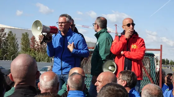 Voci intorno alla grande fabbrica. «L'ex Ilva chiusa sarebbe una bomba sociale»