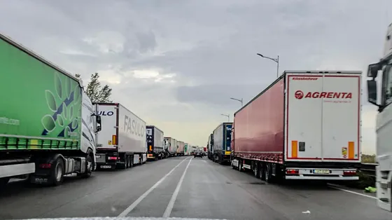 Perché la protesta autonoma dei Tir accomuna autotrasportatori e agricoltori (e spaventa l'industria)