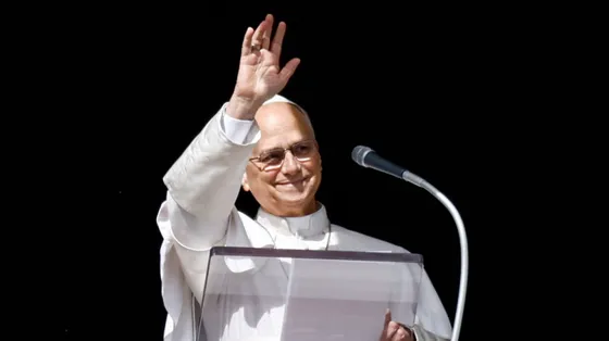 Il Papa sta bene e partirà per l’America Latina: confermate le date e il programma del viaggio di novembre