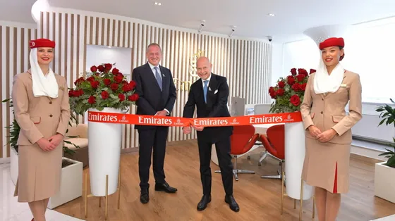 Emirates inaugura il "travel store" rinnovato nella capitale