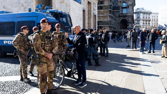 Il giorno dei cento cortei e la strategia del Viminale: «Isolare i violenti»