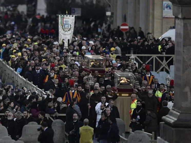 In san Pietro i santi del perdono: padre Pio e Mandic