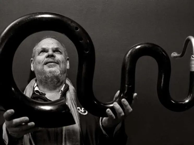Tra sacro e jazz, il ritorno del serpentone