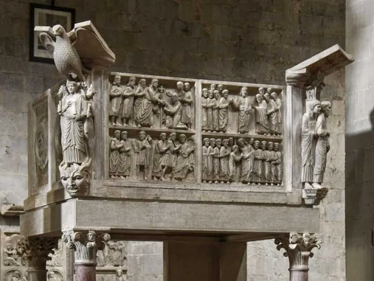 Pulpito, la Parola scolpita
