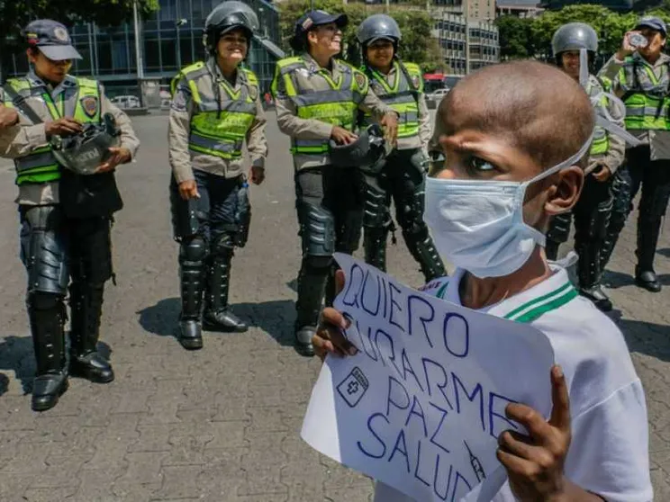Il Venezuela senza farmaci si cura con le erbe