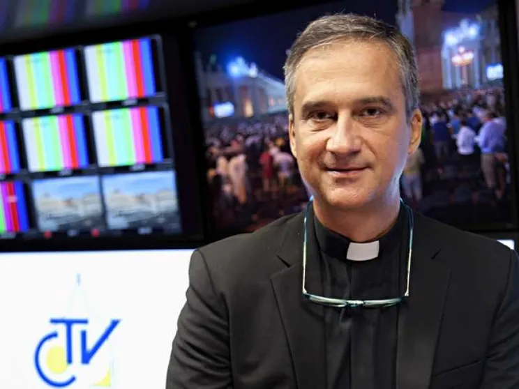 Viganò: «Così la Chiesa cambia comunicazione»