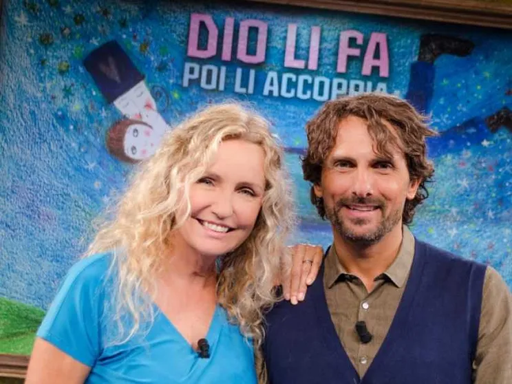 Nuovo programma con Licia Colò e il marito Alessandro: «Noi coppia imperfetta su Tv2000»