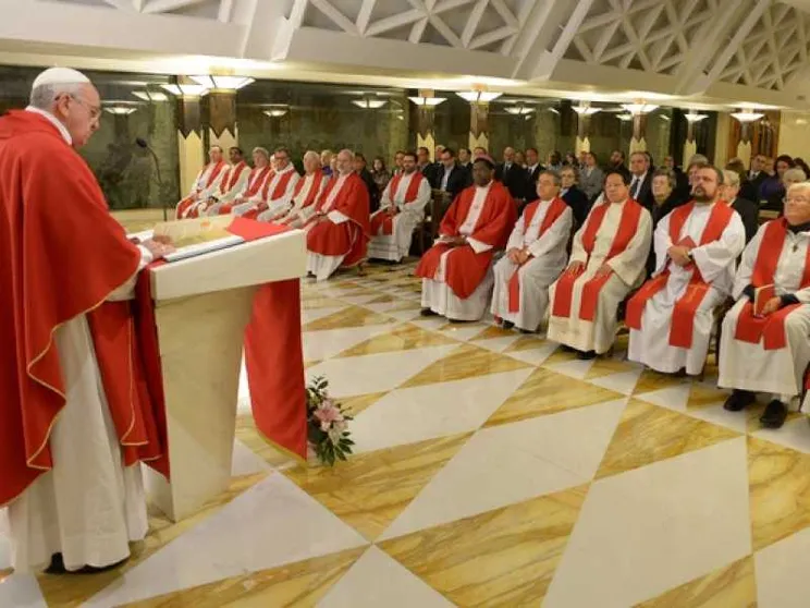 il clericalismo è un male che allontana dalla Chiesa