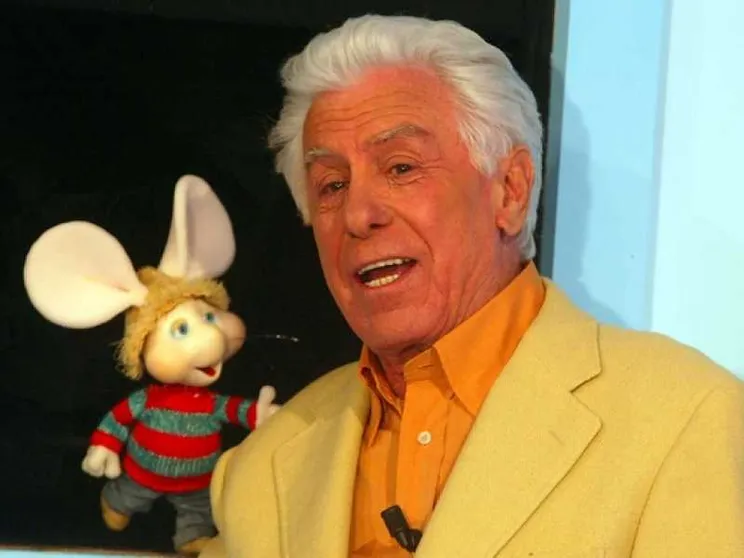 Morto Cino Tortorella, Mago Zurlì