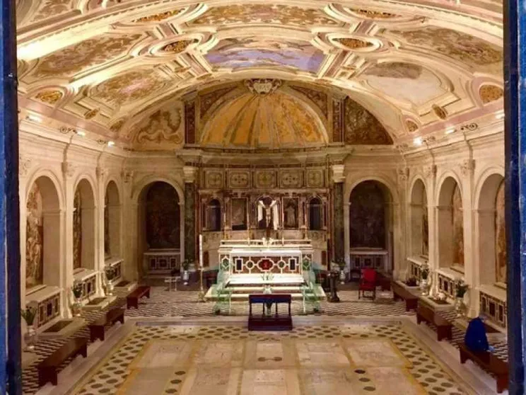L'antico affresco di santa Maria della Sanità torna nella cripta restaurata