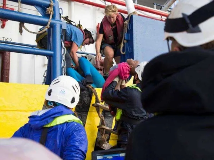 Il volontario di Sea Watch: l'orrore delle persone annegate