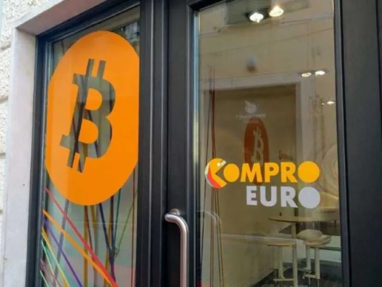 I Bitcoin superano i 16mila dollari. E a Rovereto apre il negozio