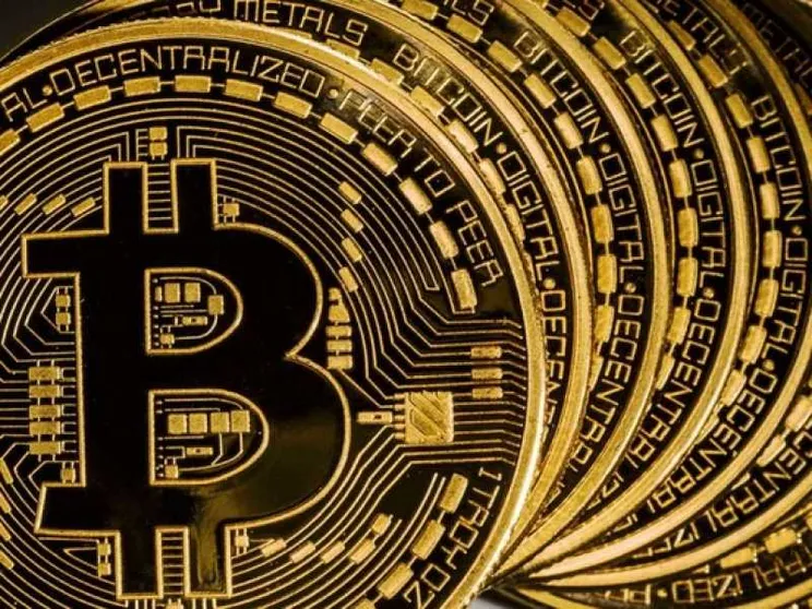Bitcoin: come funzionano, speculazioni e grandi rischi
