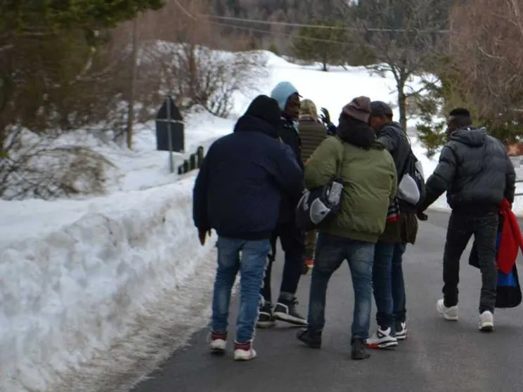 Oltre il muro di neve, in fuga dalla Gendarmerie