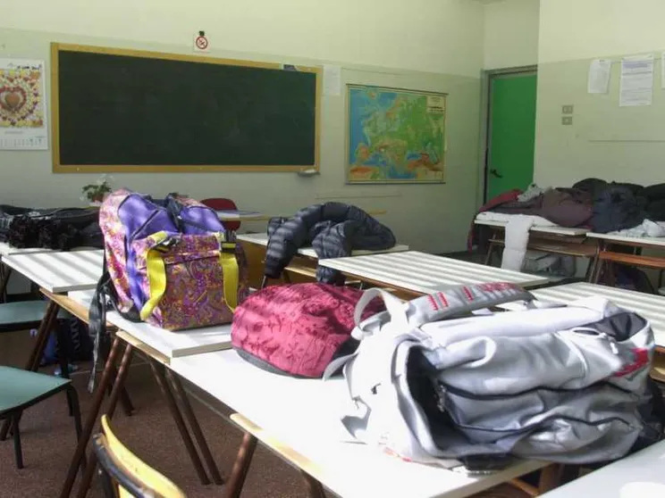 Dispersione in calo, ma resta alta tra immigrati e poveri