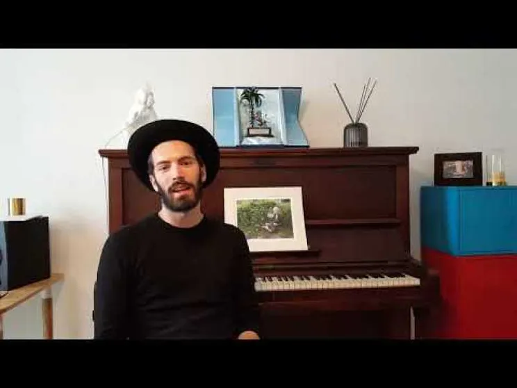 Giovanni Caccamo: «Con Eterno canto l'amore che dura per sempre»
