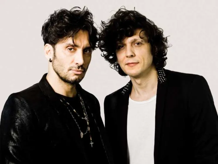 Sanremo, nei brani degli Artisti in gara vince la vita