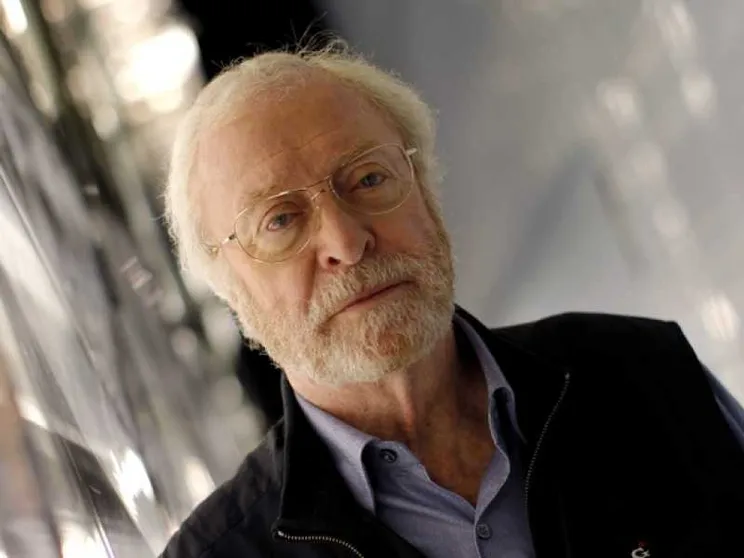 Michael Caine: «Nostalgia dei "Sessanta"? Oggi il mondo è migliore»