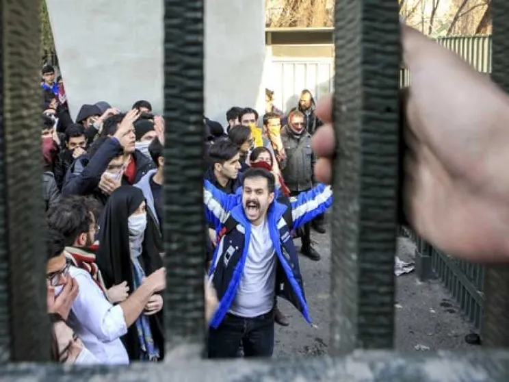 L'Iran, le proteste e un sistema che non riesce a rinnovarsi