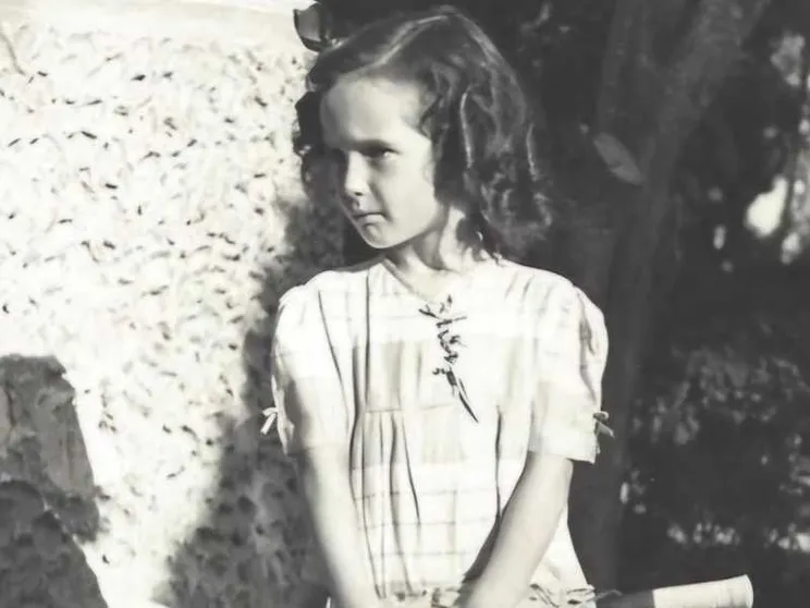 Ecco chi è la bimba con la valigia, simbolo delle foibe