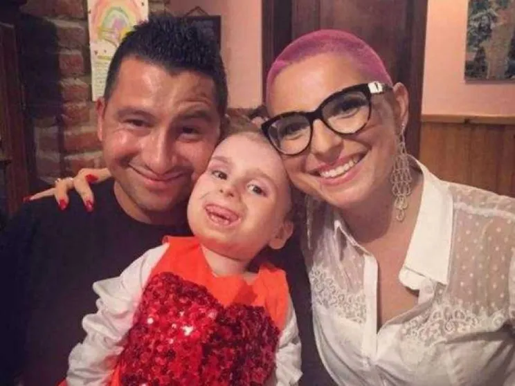 Addio Bea, bimba «di pietra». La zia: la penso abbracciata alla sua mamma