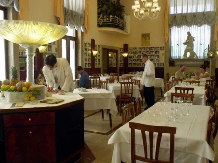 Ristorazione, una piattaforma contro il lavoro nero