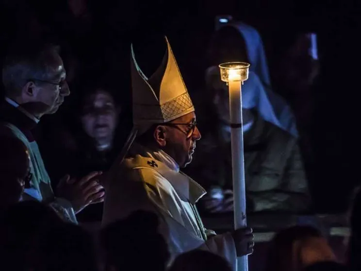 «Cristo risorto spezza il silenzio complice di ingiustizie»