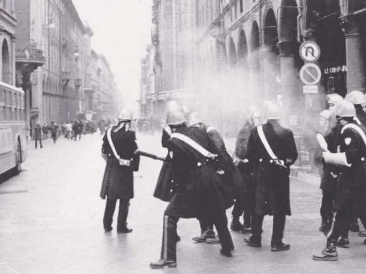 1977 - Guerriglia, gambizzati: la Repubblica nella morsa dell'odio
