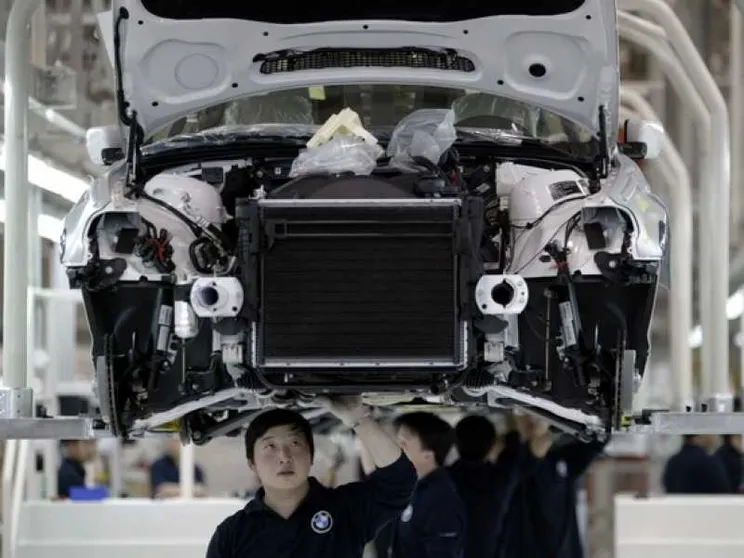 La Cina liberalizza il mercato dell'auto