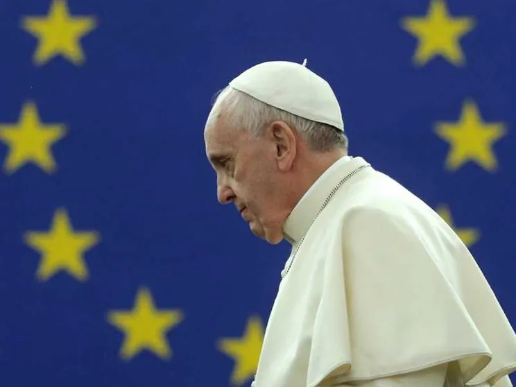 Dominique Wolton: «Papa Francesco dà la sveglia all'Europa»