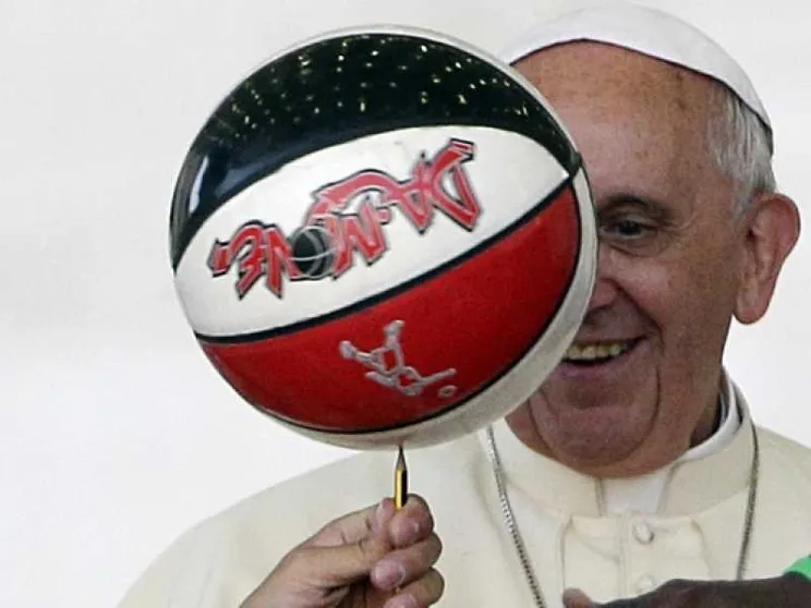 Papa Francesco: lo sport è via di santità