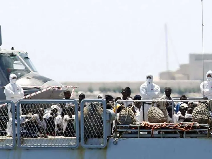 Finisce l'odissea della nave Aquarius, la Spagna accoglie i migranti