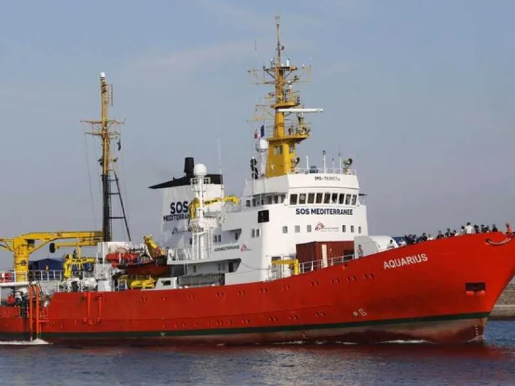 La nave Acquarius riprende il mare. Sarost 5 approda a Zarzis