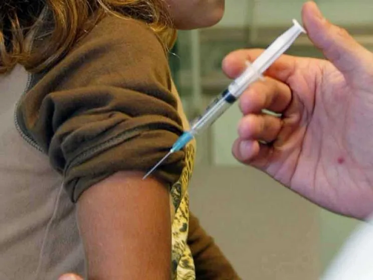 Vaccini, l'obbligo per la scuola slitta al 2019