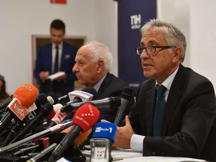 «Un fondo per le vittime di Genova e un nuovo ponte in 8 mesi»
